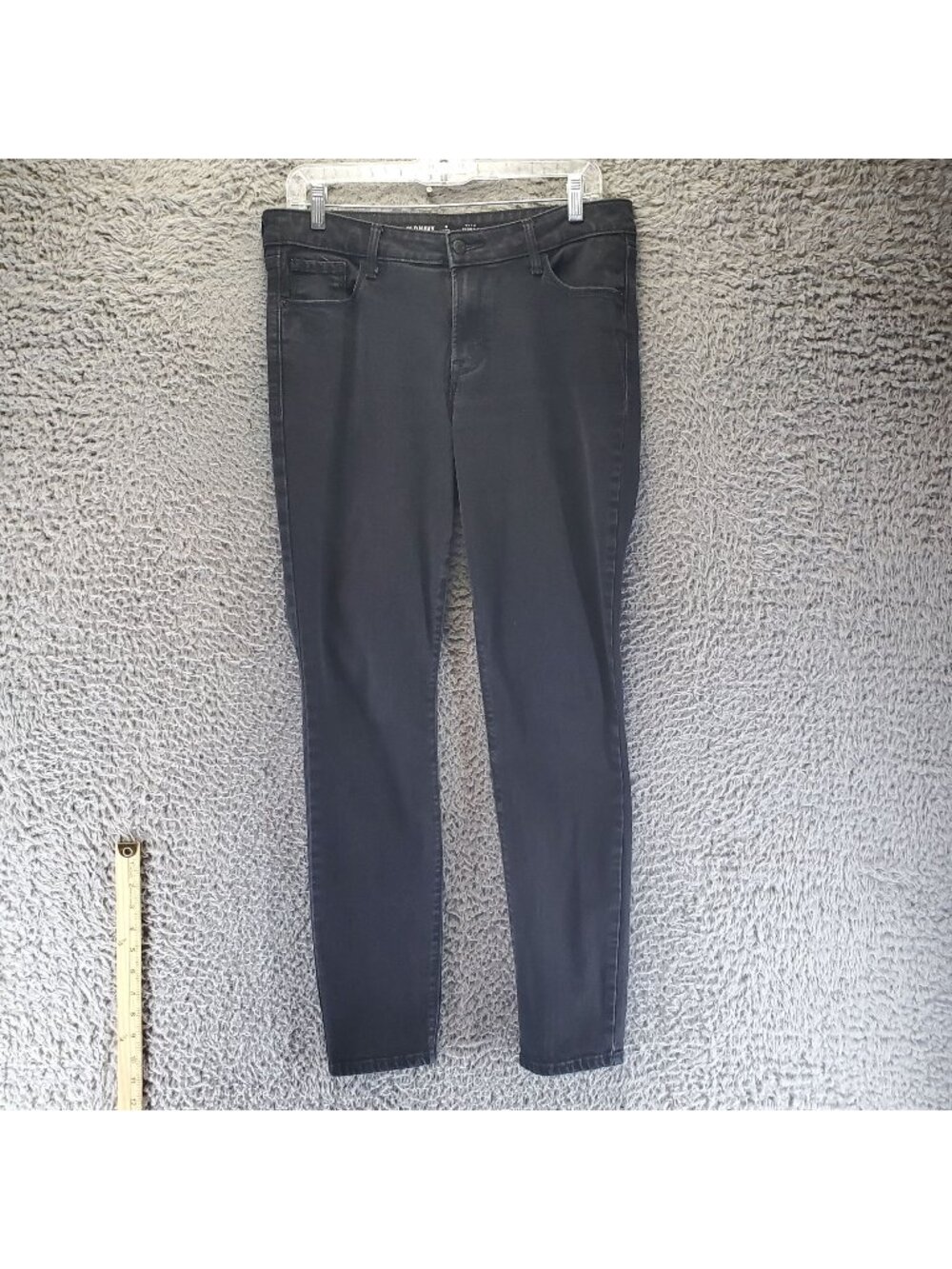 Old Navy Jeans Women’s Size 8 Long Black Rockstar Super Skinny Stretch Denim
